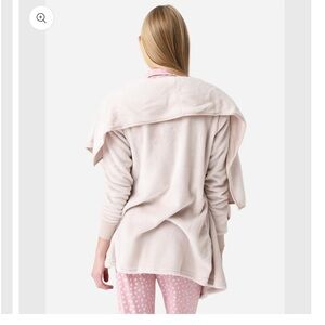 UGG Women's Orla Blanket
Fleece Cardigan cream ivory beige neutral nude